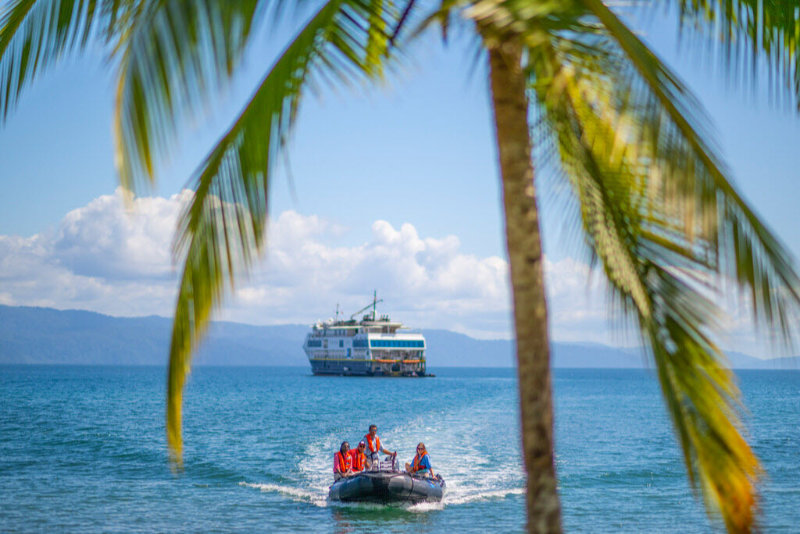 Medium RGB-LEX-Costa Rica Puerto Jiménez – Ship NG Quest Exterior – DV71 WEB