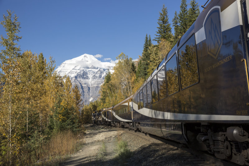 RM16_JTC_RGR_Mt-Robson_0877_tif WEB